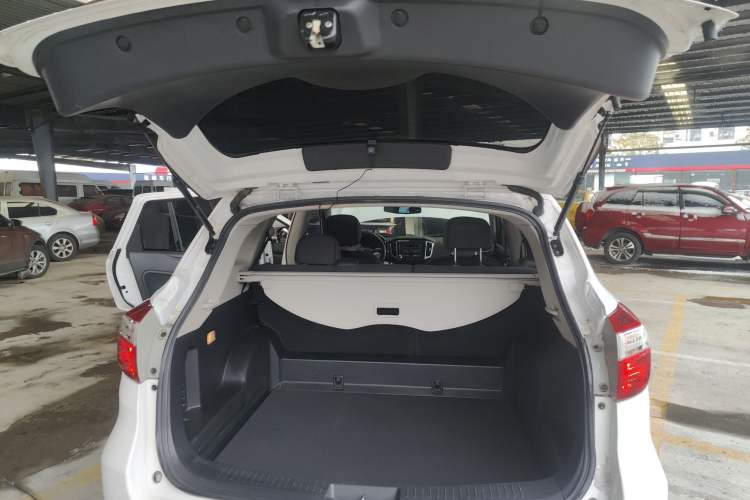 Used Venucia T70 2015 2.0L CVT Smart Choice Edition