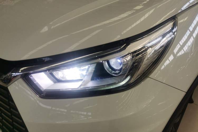 Used BYD Yuan New Energy 2018 EV360 Smart Connect Cool Edition
