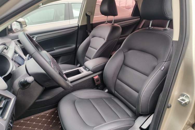 Used Geely Auto Emgrand GL 2018 1.8L DCT Elite Smart Connectivity Version
