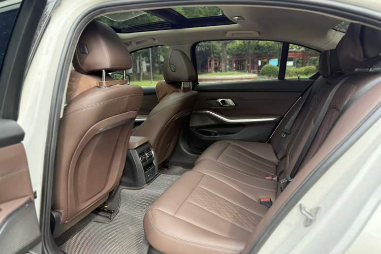 Used BMW i3 2022 eDrive 35 L
