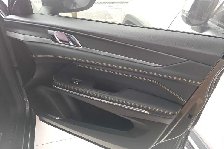 Used Lynk & Co 01 2023 2.0TD Two-Wheel Drive Pro Trim
