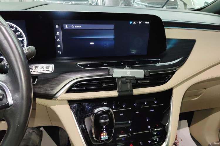 Used Buick GL8 2022 ES Land Cruiser 653T Luxury Model