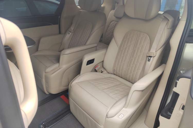 Used Buick GL8 2022 ES Land Cruiser 653T Luxury Model