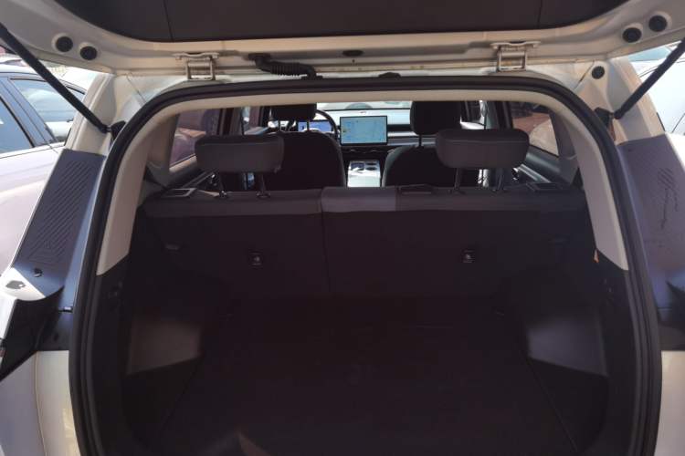 Used AION Y 2024 Younger
