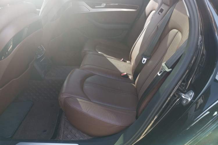 Used Audi A8 2014 A8L 45 TFSI quattro Comfort model