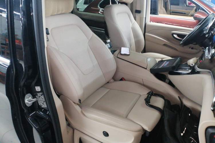 Used Mercedes-Benz V-Class 2022 V 260 L Long-wheelbase Luxury Edition
