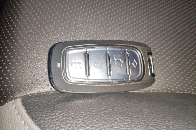 Used Kia kx1 Stonic 2021 1.4L CVT Fun Edition