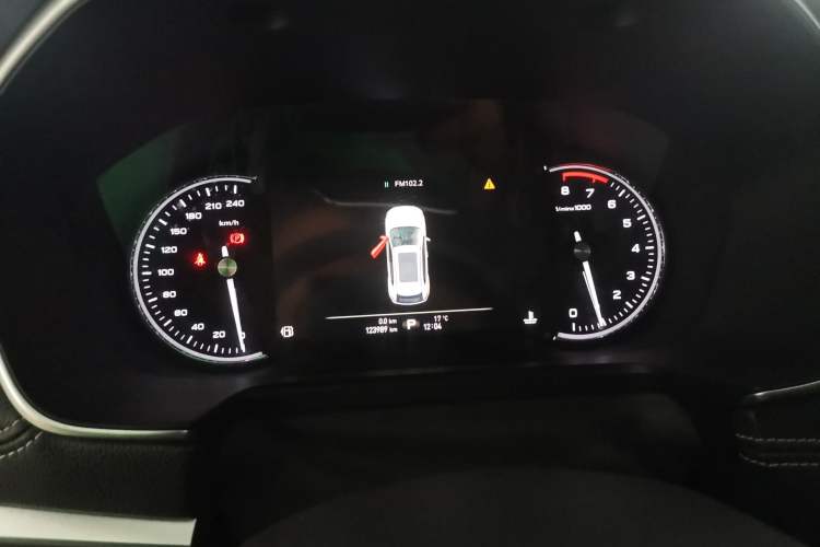 Used Roewe RX5 2018 30T Two-Wheel Drive Automatic Internet Platinum Edition
