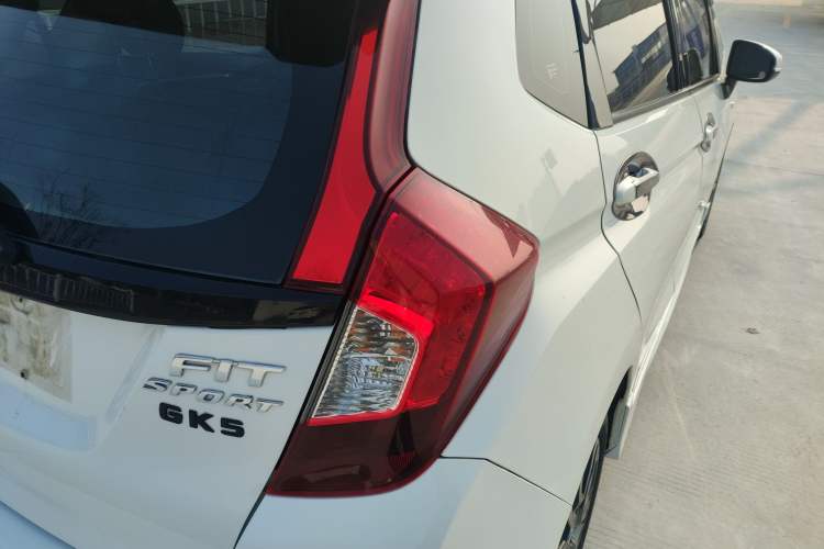 Used Honda Fit 2018 1.5L CVT Trendy Run+ Edition