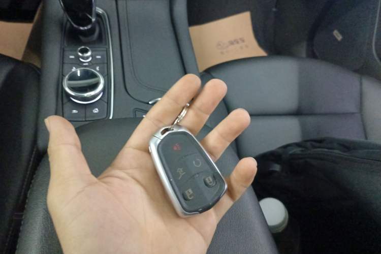 Used Cadillac XT5 2021 28T Luxury Version
