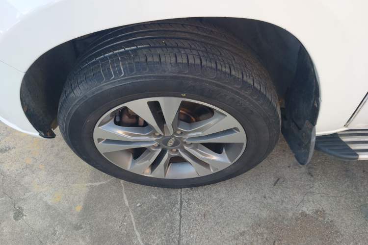 Used Chery Tiggo 3 2015 1.6L CVT ZhiShang Commemorative Edition
