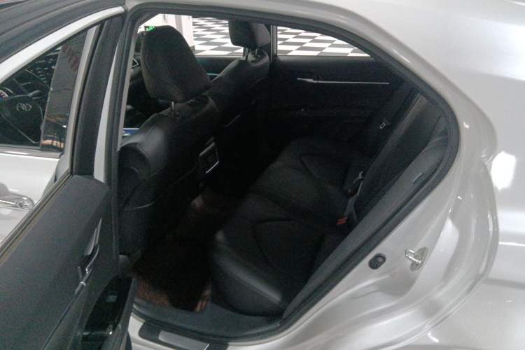 Used Toyota Camry 2021 2.0G Luxury Edition