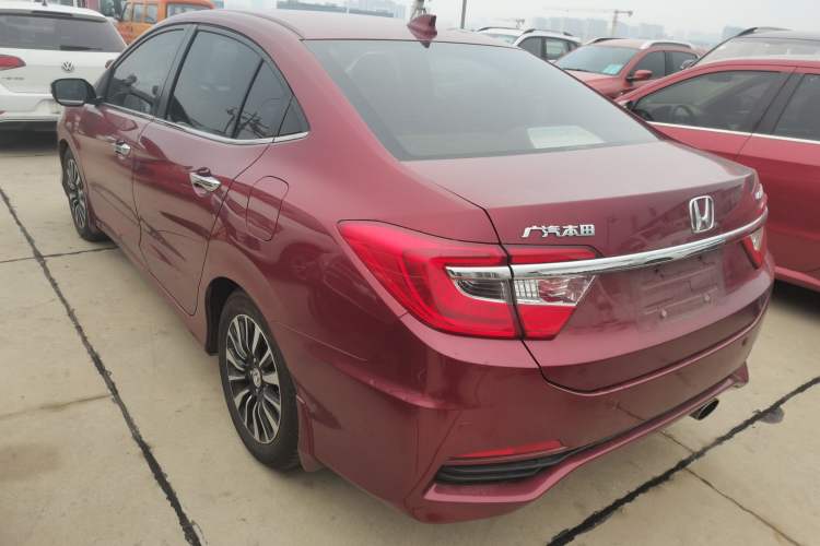 Used Honda Crider 2013 1.8L automatic luxury edition
