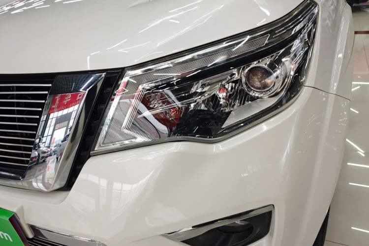 Used Nissan Terra 2018 2.5L Automatic 4x4 Flagship Edition
