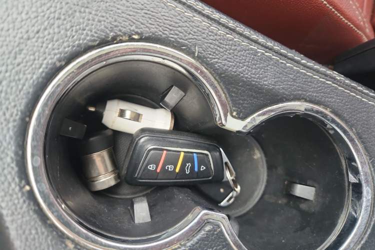 Used Zotye T600 2015 2.0T DCT Prestige Edition
