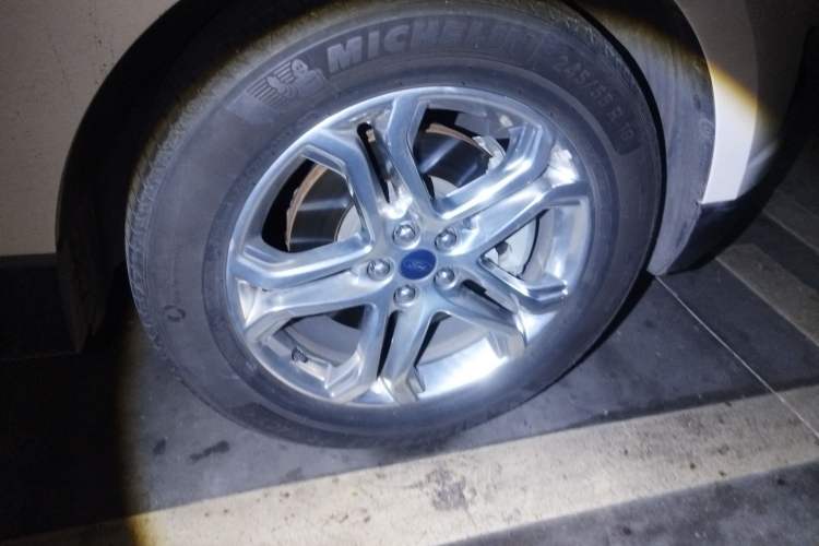 Used Ford Edge 2016 EcoBoost 245 Two-Wheel-Drive Titanium 7-Seater