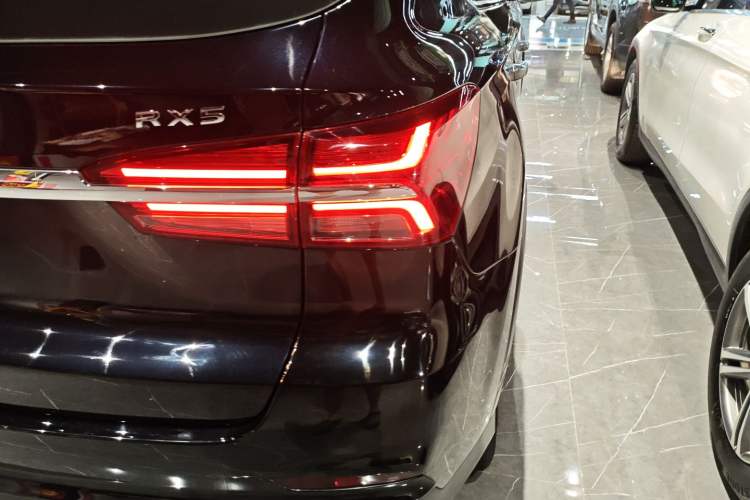 Used Roewe RX5 2018 20T Two-Wheel Drive Automatic Flagship Edition
