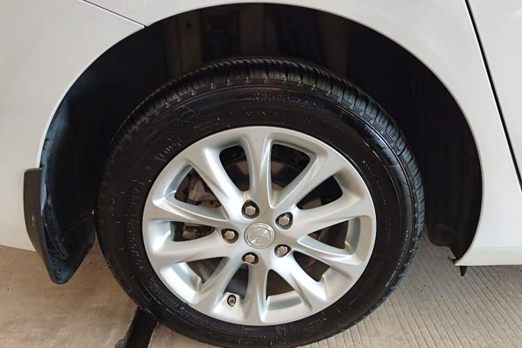 Used Buick GL6 2018 18T 5-seat Luxury Model