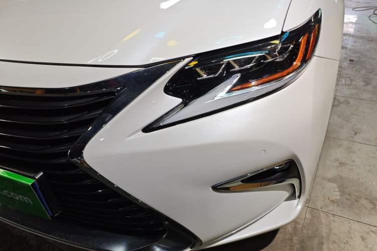 Used Lexus ES 2015 200 Elite Edition
