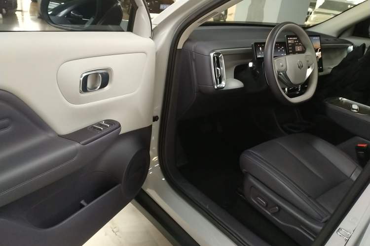 Used Leapmotor B10 2025 510 Joyful Edition
