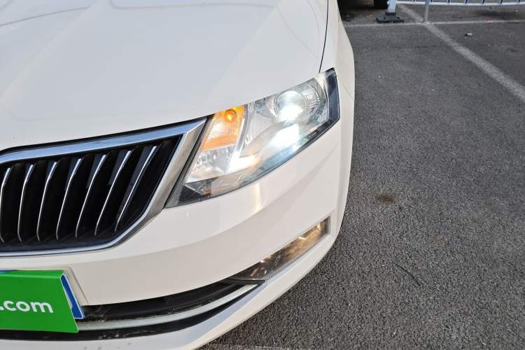 Used Skoda Rapid 2018 1.6L Manual Comfort Edition
