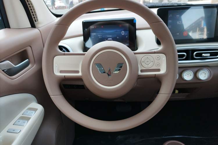 Used Wuling Hongguang MINIEV 2025 Four-Door Version Zhenxiang+ Edition
