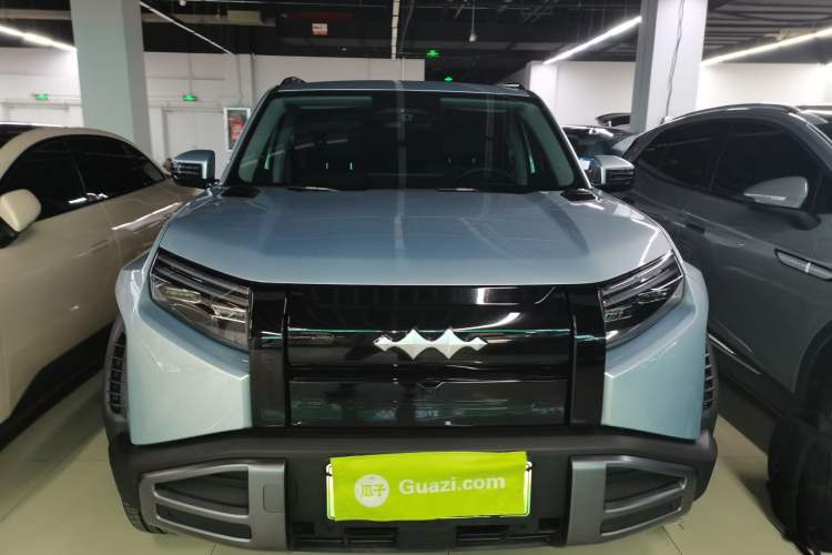 Used Formula Leopard Titanium 3 2025 501 km All-Wheel Drive Intelligent Driving Max Edition
