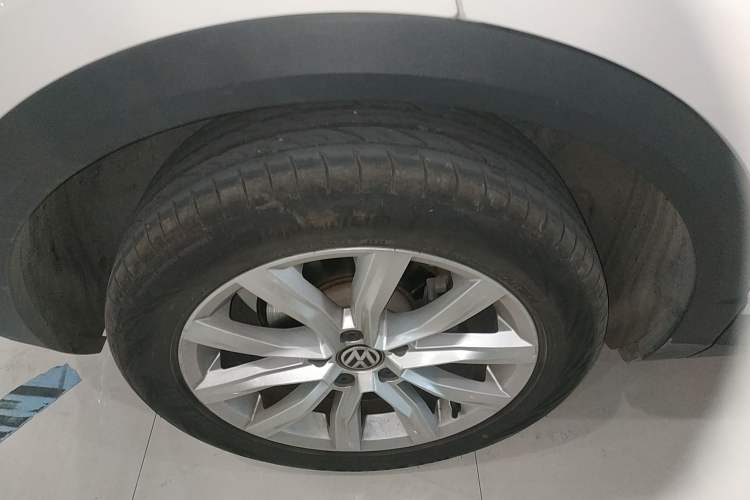 Used Volkswagen T-ROC 2018 230TSI DSG Two-Wheel Drive Advanced Version China VI Standard
