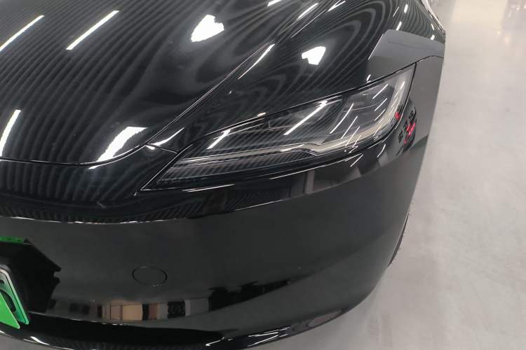 Used Tesla Model 3 2023 Rear-Wheel-Drive Version
