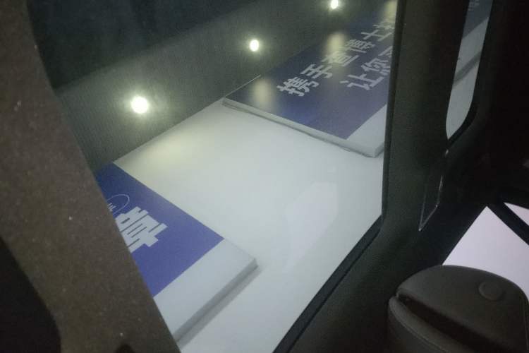 Used Mercedes-Benz GLC 2019 GLC 260 L 4MATIC Dynamic Model
