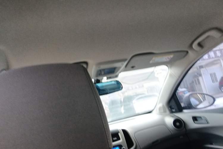 Used Chevrolet Aveo Sonic 2014 Sedan 1.4SL MT Comfort Edition
