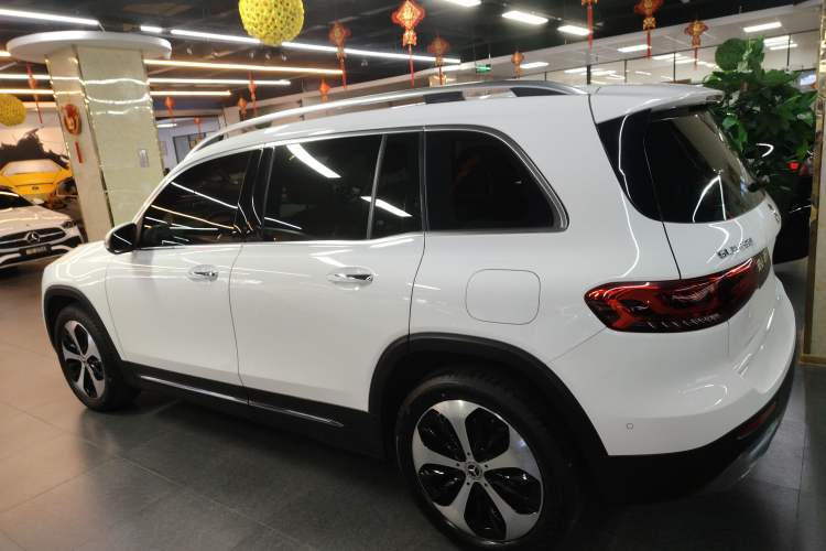 Used Mercedes-Benz GLB 2022 Updated GLB 200 Fashion Edition