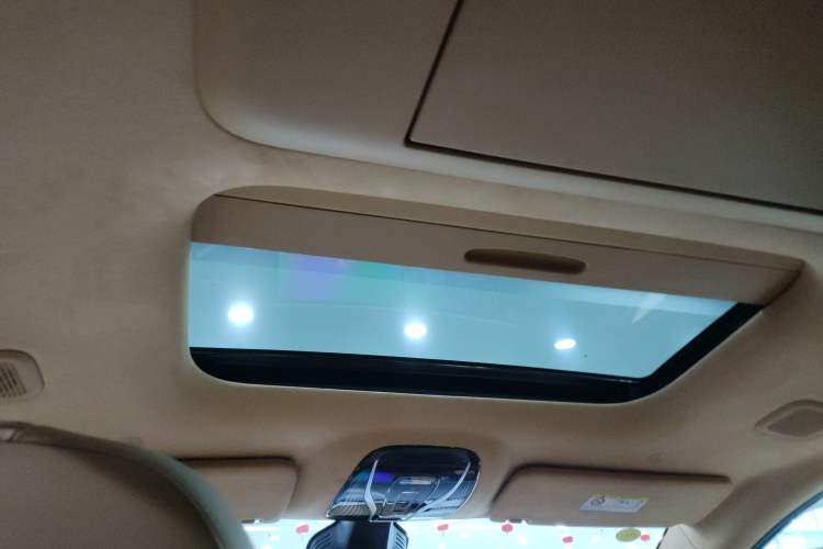 Used VOYAH Dream 2025 PHEV Four-Wheel-Drive Flagship Kunpeng Edition