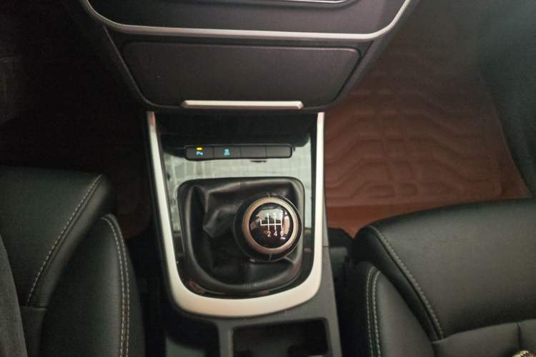 Used BYD Song MAX 2017 1.5T Manual Smart Connect Luxury 7-Seater