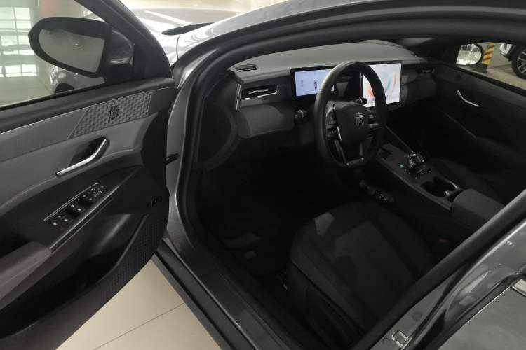 Used BYD Qin PLUS 2025 EV Smart Drive Edition 510KM Leading Model
