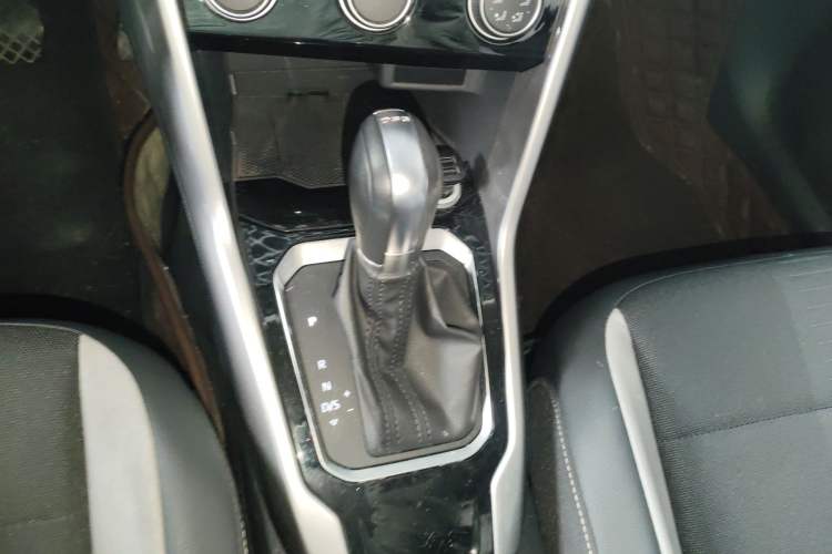 Used Volkswagen T-ROC 2020 230TSI DSG Two-Wheel Drive Advanced Version