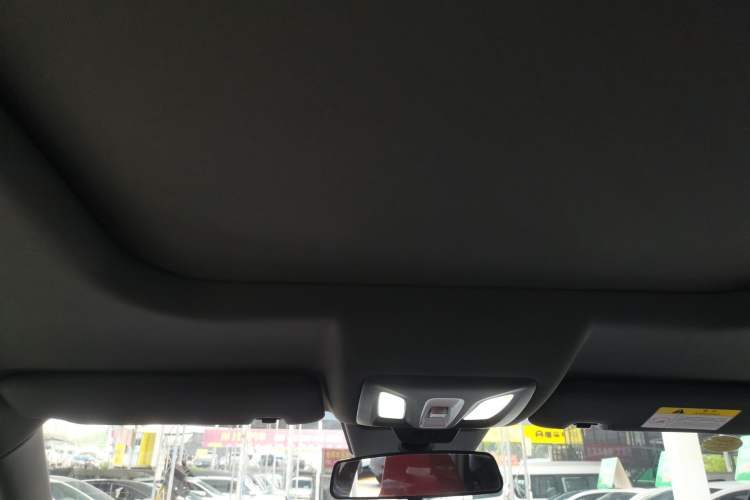 Used Changan X5 PLUS 2024 1.5T DCT ZhiZun Version
