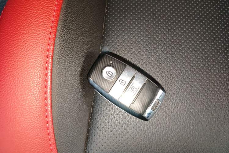 Used Kia KX Cross 2018 1.6L Automatic Dynamic Sunroof Version
