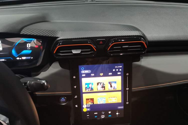 Used Dongfeng Aeolus Yixuan GS 2025 Mach-Edition 1.5L Automatic Starry Edition
