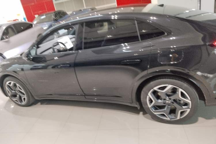 Used ONVO L60 2024 60 kWh Rear-Drive Version