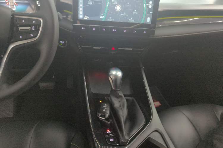 Used Roewe i5 2021 1.5L CVT Diamond Edition
