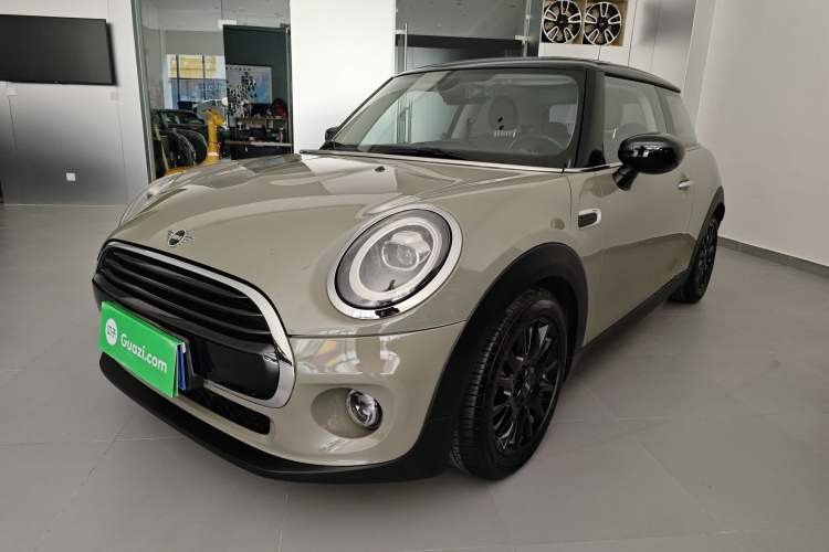 Used  MINI 2019 1.5T COOPER Classic Edition
