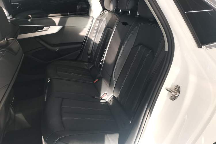 Used Audi A4L 2022 40 TFSI Fashion Dynamic Model