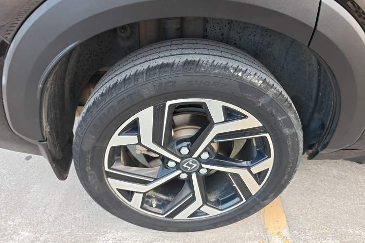 Used SOL X8 2021 300T DCT Luxury Smart Connect Edition 5 Seats
