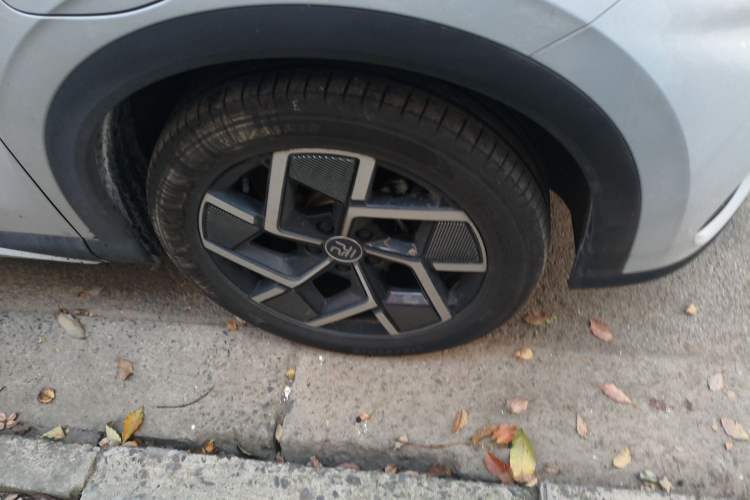 Used BYD Yuan PLUS 2024 Honor Edition 510KM Beyond Model
