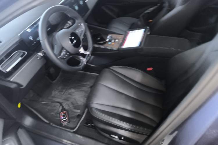 Used BYD Seal 06 New Energy 2024 DM-i 120KM Luxury Model
