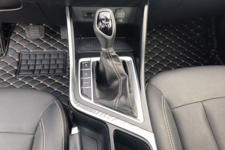 Used Geely Auto Vision X3 2019 Upgraded Model 1.5L CVT Prestige Version
