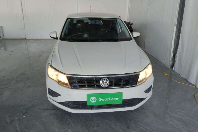 Used Volkswagen Jetta 2017 1.4L Manual Fashion Edition
