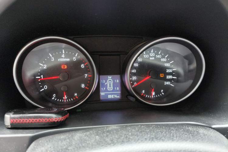 Used Haval H6 2016 Upgraded Model 1.5T Manual Two-Wheel Drive Elite Version
