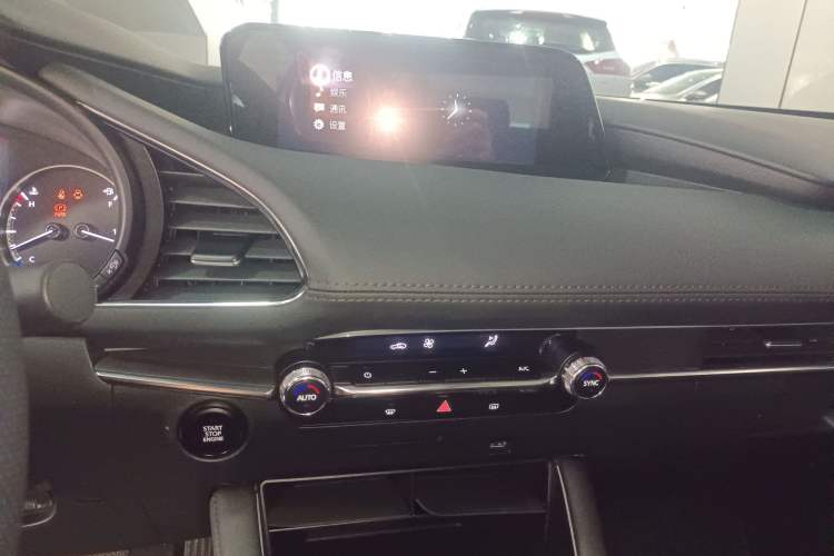 Used Mazda Mazda 3 Axela 2022 2.0L Automatic ZhiXuan Edition
